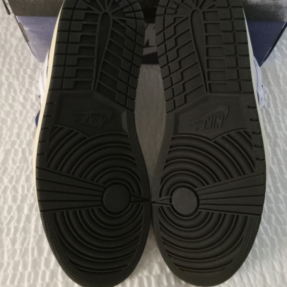 NEW Nike Air Jordan 1 Retro High OG Shoes "Rare Air" DZ5485-100 Men Size 12 - Picture 4 of 9